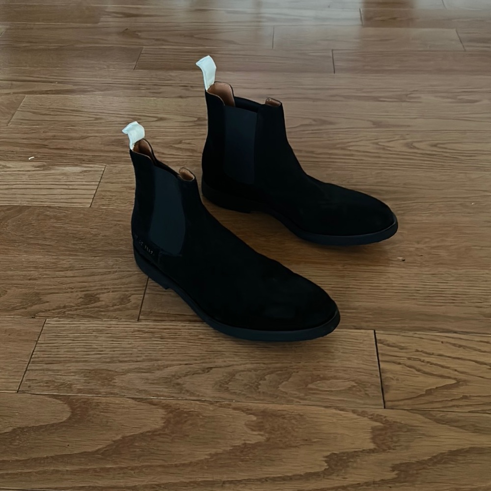 COMMON PROJECTS Chelsea Boots